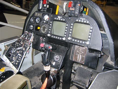 f-14 cockpit | old sim they had at the patuxent river naval … | Flickr