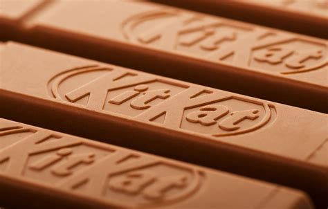 KitKat Wallpapers • TrumpWallpapers