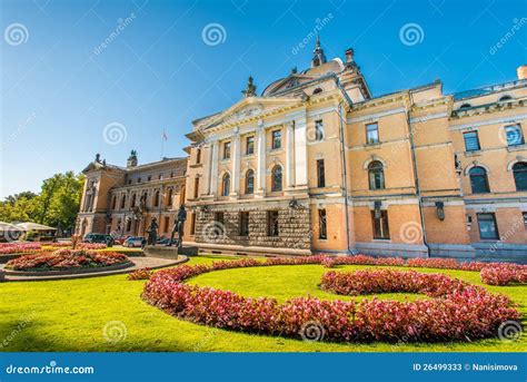 National Theatre in Oslo stock image. Image of theatre - 26499333