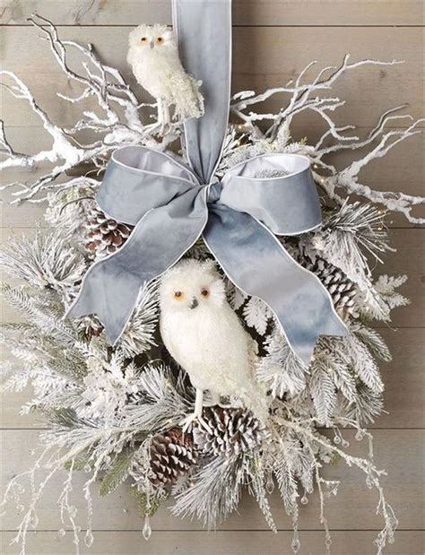 44 Beautiful Winter Wreaths Design Ideas - PIMPHOMEE