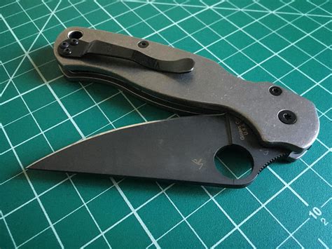 Spyderco Paramilitary 2 with Flytanium Scales : r/knives