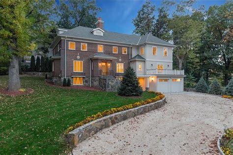 'Lavishly Elegant' 6,000-Sq-Ft Bronx Mansion Wants $2.65M - Curbed NY