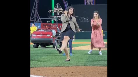 Minor league team's Elaine dancing 'Seinfeld' contest produced incredible results