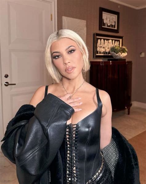 Kourtney Kardashian debuts platinum blond ‘do