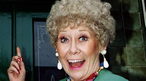 Coronation Street legend Liz Dawn to return to screens in touching ...