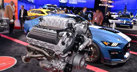 This Is What Makes The Ford Predator A Beast Of A V8 Engine