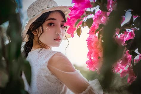 woman, wearing, sun hat, beautiful, beauty, female, flowers, girl | Piqsels