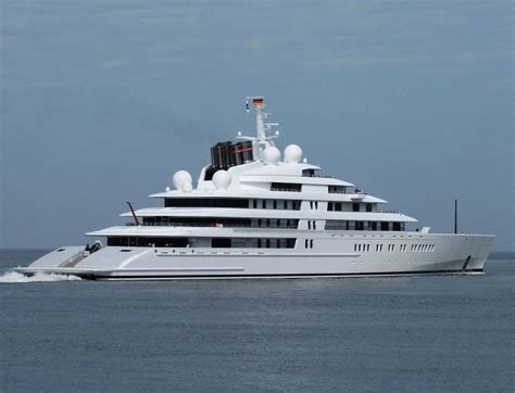 AZZAM Yacht Photos - Lurssen | Yacht Charter Fleet