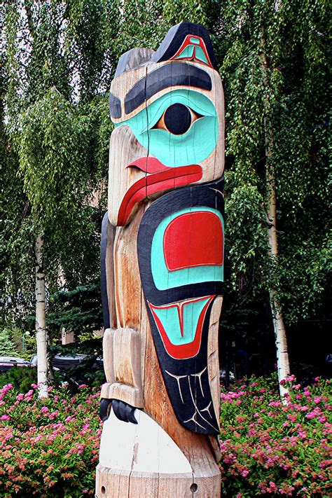 Native American Totem Pole Photograph by Fran West