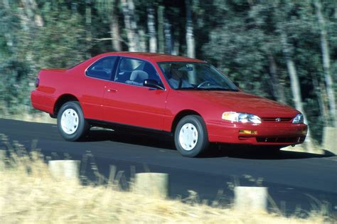 1995 Toyota Camry: Blandness incarnate - CNET