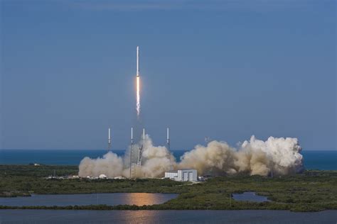 Watch Live: SpaceX Launching Falcon 9 Reusable Rocket This Evening | Spacex rocket, Spacex ...