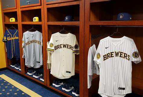 Brewers new logo, uniforms in 2020: Milwaukee returns to ball-in-glove