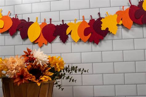 DIY Fall Paper Leaf Garland: Decorate Your Home for Fall on a Budget ...