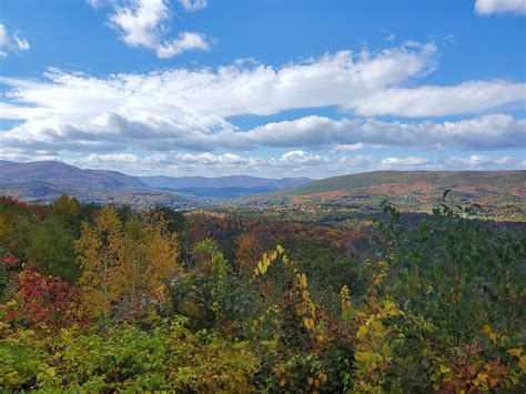 11 Spots to See Massachusetts Fall Foliage from High Above | Massachusetts Office of Travel and ...