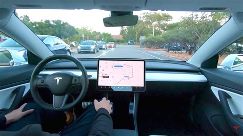 Watch Tesla Full Self-Driving Beta detect and avoid a deer - Electrek ...