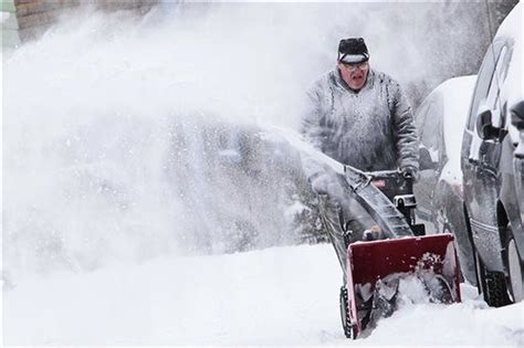 Snow falling heavily in parts of Massachusetts; police responding to numerous spinouts on state ...