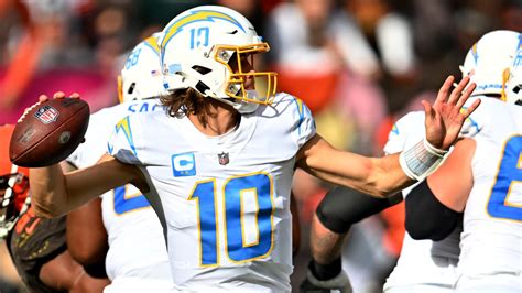 Chargers vs Broncos odds and prediction for Monday Night Football clash