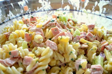 Cuántas calorías tiene una ensalada de pasta - Cuantas Calorias