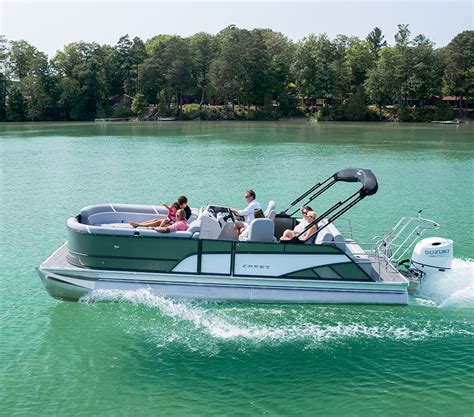 Crest Pontoons | Find Your Perfect Pontoon Boat Today!