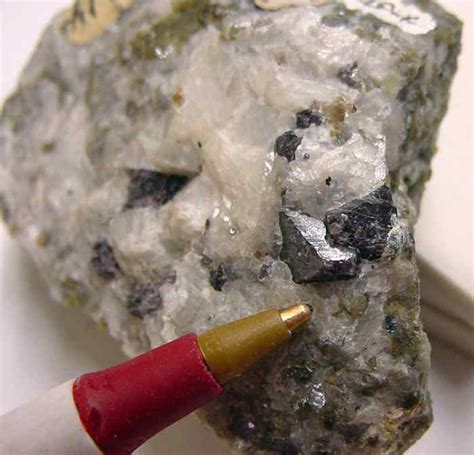 Spinel – WGNHS – UW–Madison