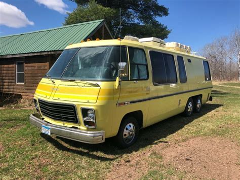 Great Colors: 1973 GMC Motorhome | Barn Finds