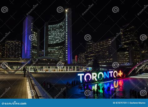 Toronto City Hall at Night editorial stock image. Image of hall - 87879759