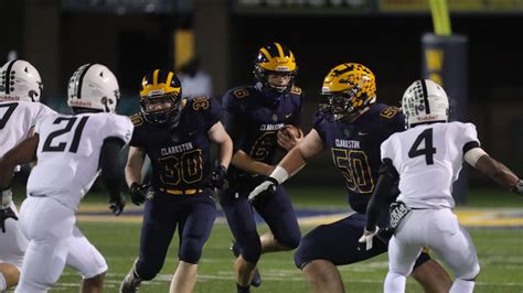 Michigan high school football playoff live scores: District finals