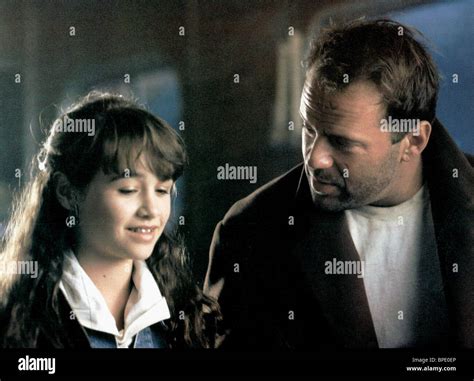 DANIELLE HARRIS & BRUCE WILLIS THE LAST BOY SCOUT (1991 Stock Photo ...