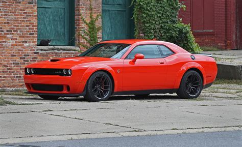 2018 Dodge Challenger SRT 392 / SRT Hellcat | In-Depth Model Review | Car and Driver