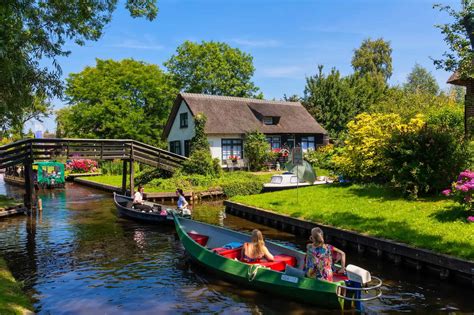 A Real-Life Fairytale Town: A Guide to Visiting Dreamy Giethoorn Netherlands - Planner at Heart