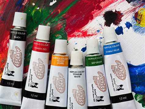 How To Use Acrylic Paint: Ultimate Guide for Beginners