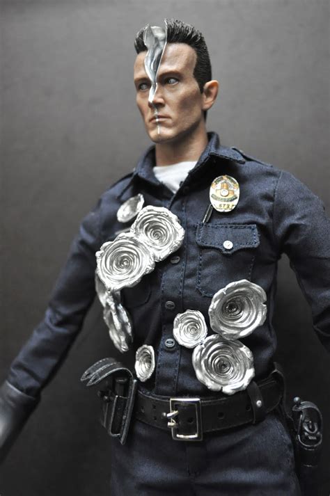 BIG DADDY TOYS: Hot Toys - T1000