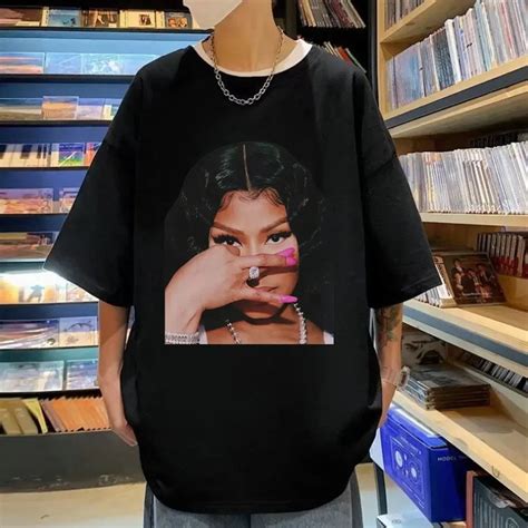 Hot-Rapper-Nicki-Minaj-Graphic-T-Shirts-Men-Women-Hip-Hop-Vintage-Short-Sleeve-T-shirt.jpg