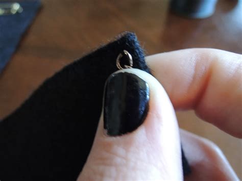 Holly Goes Lightly: DIY Epaulets