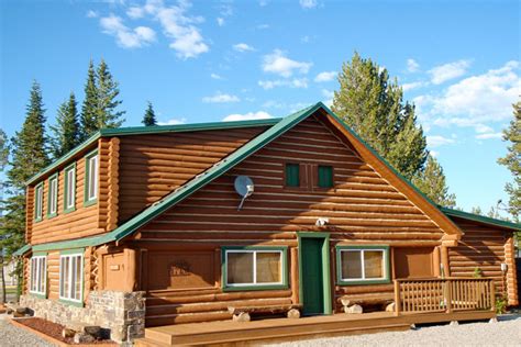 West Yellowstone, Montana Cabin Rentals & Getaways - All Cabins