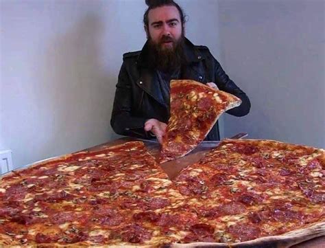 Mwah Pizza in Manchester launches 40-inch pizza eating challenge