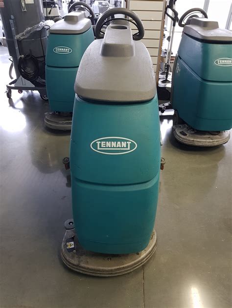 Tennant T3 Scrubber dryer — CleaningMachines.ie