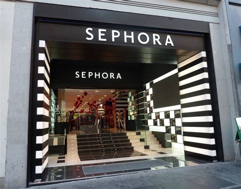 Sephora throughout the world Sephora, Diwali Painting, Mall Facade, Mall Stores, Store Layout ...