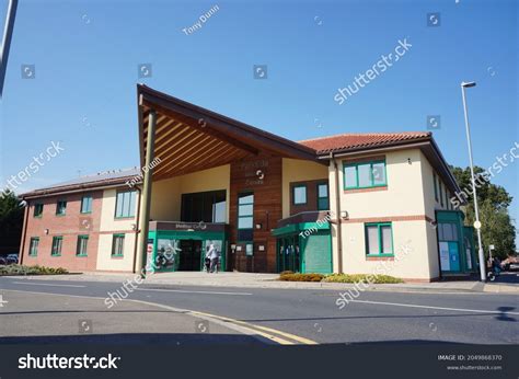 Parkside Medical Centre Used Covid 19 Stock Photo 2049868370 | Shutterstock