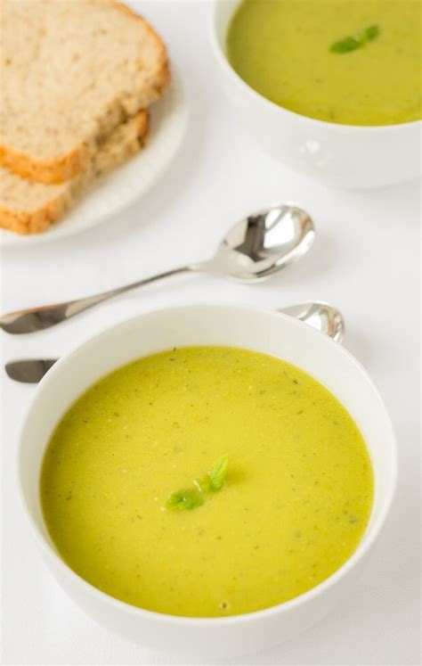 Pea and Mint Soup - Neils Healthy Meals