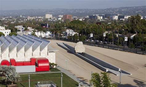 Levitated Mass at LACMA - Projects - MATT Construction