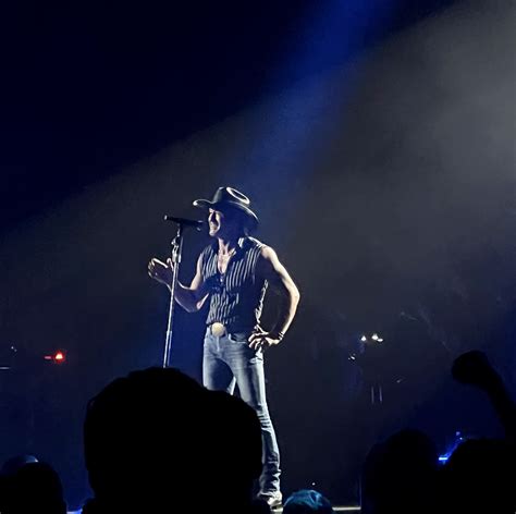 Tim McGraw Concert & Tour History (Updated for 2022) | Concert Archives