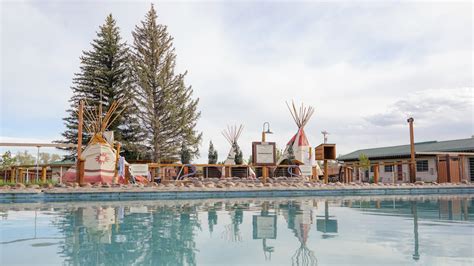 Mineral Hot Springs at Saratoga Hot Springs Resort | Wyoming