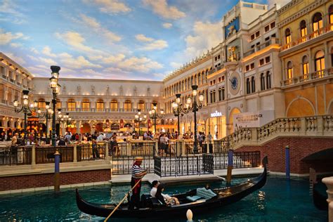 Grand Canal Shoppes | Shopping at the Venetian in Las Vegas