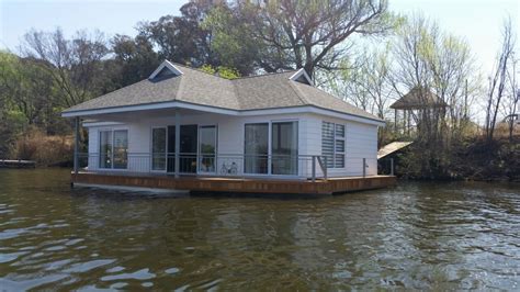 #Houseboats for sale Vaal River | Houseboat living, House boat, Pontoon ...