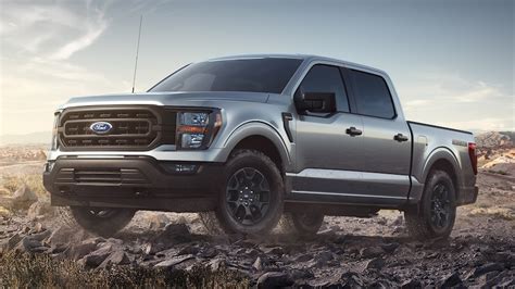 2023 Ford F-150 Buyer's Guide: Reviews, Specs, Comparisons