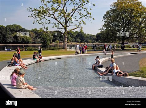 Princess Diana Memorial Fountain London Stock Photo - Alamy