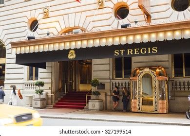 St. Regis Logo Vector (.EPS) Free Download