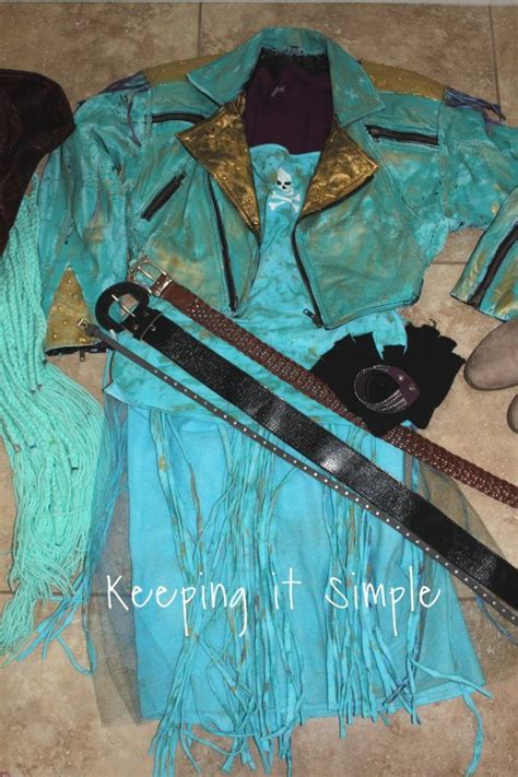 DIY Uma from Descendants 2 Costume - Keeping it Simple | Diy costumes ...