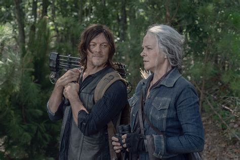 The Walking Dead: Daryl and Carol to Receive Spinoff | Den of Geek